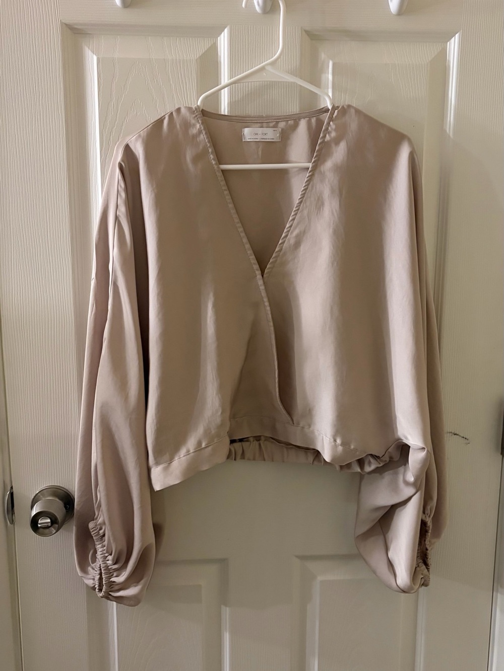 OAK + FORT Taupe V-Neck Cropped Blouse